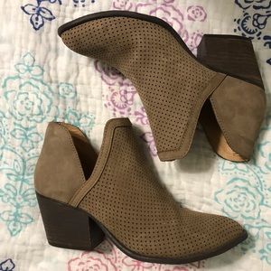 Steve Madden booties
